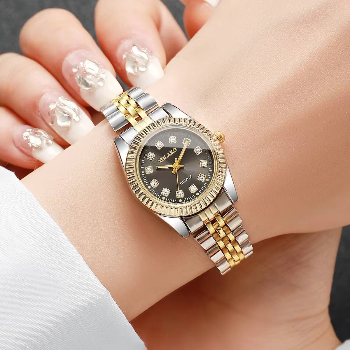 Fashion Rhinestone Women Quart - Luxury Watch Gift Box recension och pris