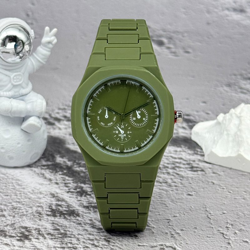 Famous Brand Fake Three-Eyed D - Luxury Watch Maker recension och pris